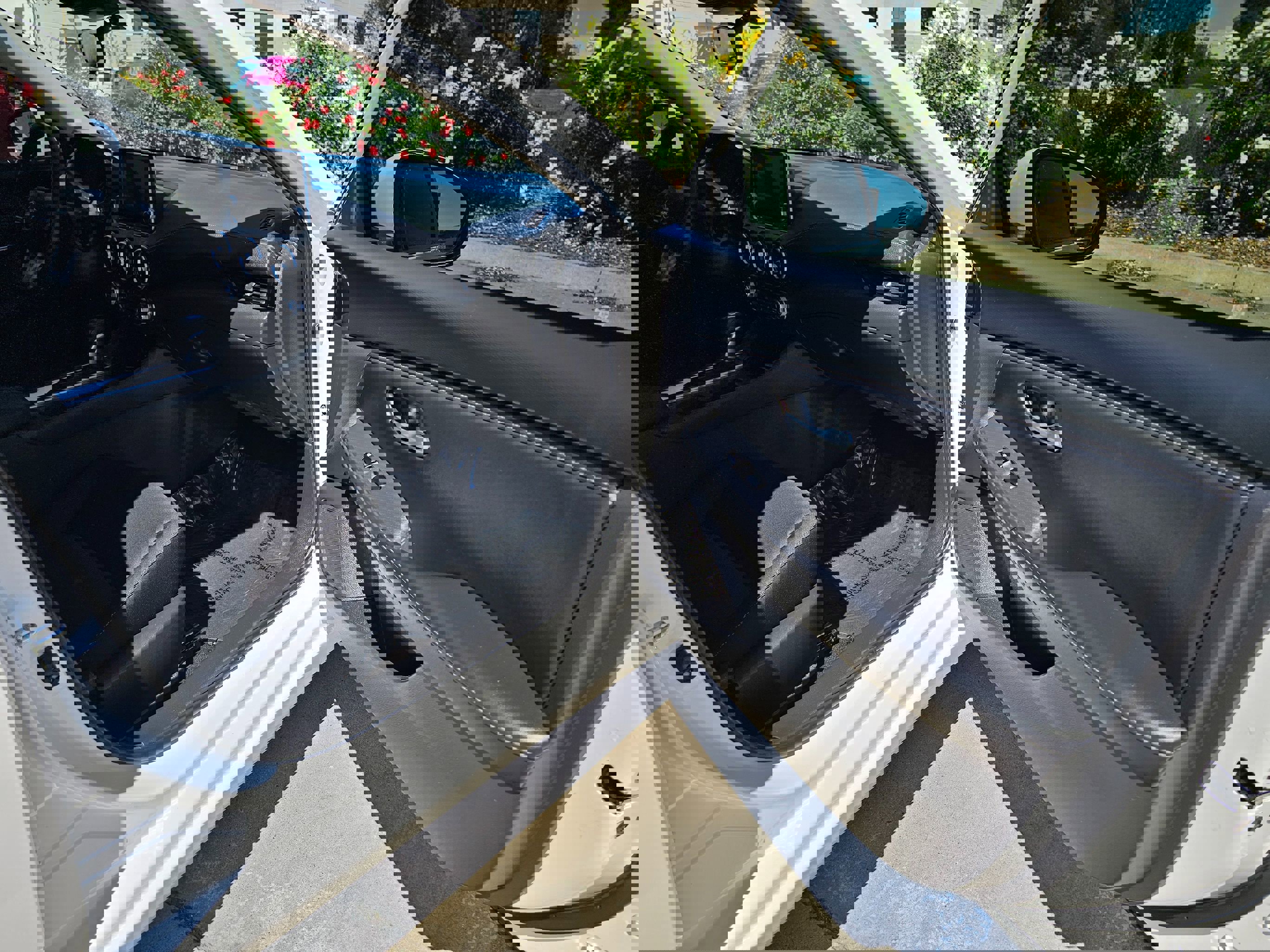 Used 2025 Nissan Sentra SV w/ All-Weather Package image 27