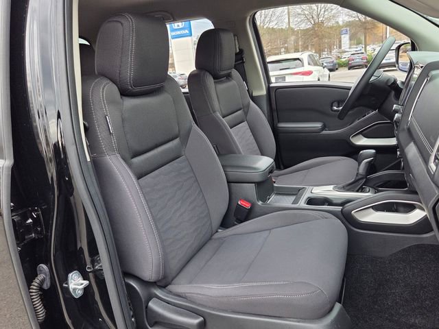 Used 2024 Nissan Frontier SV image 18