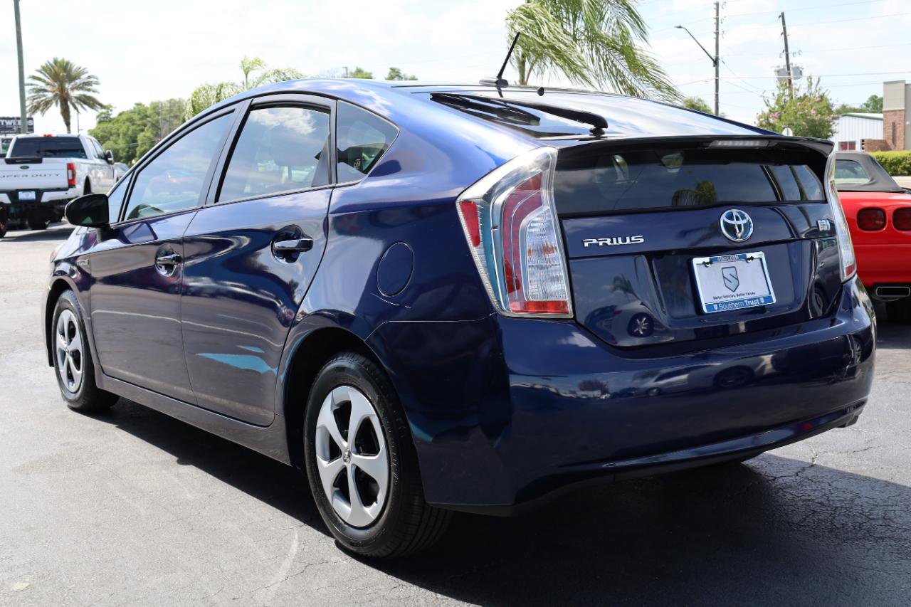 Used 2012 Toyota Prius Three FWD image 3