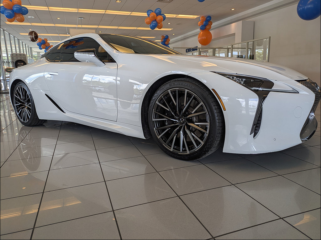 Used 2025 Lexus LC 500 Coupe w/ Dynamic Handling Package RWD image 2