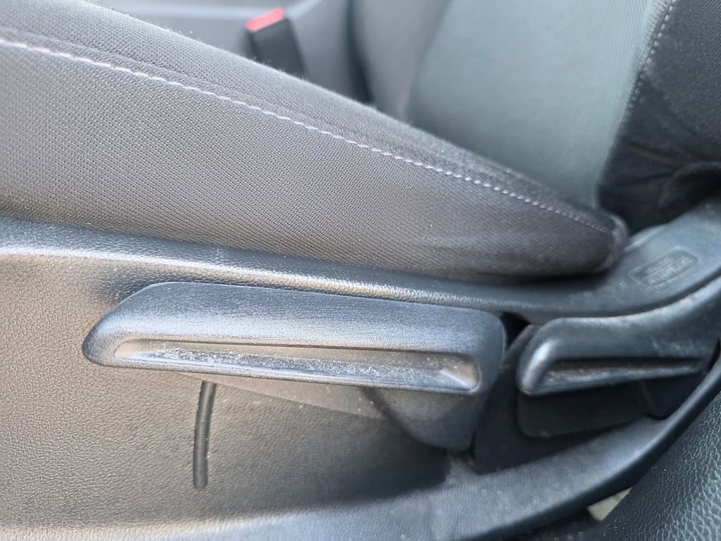 Used 2023 Honda CR-V LX image 11