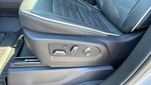 Used 2024 GMC Sierra 1500 AT4X image 32