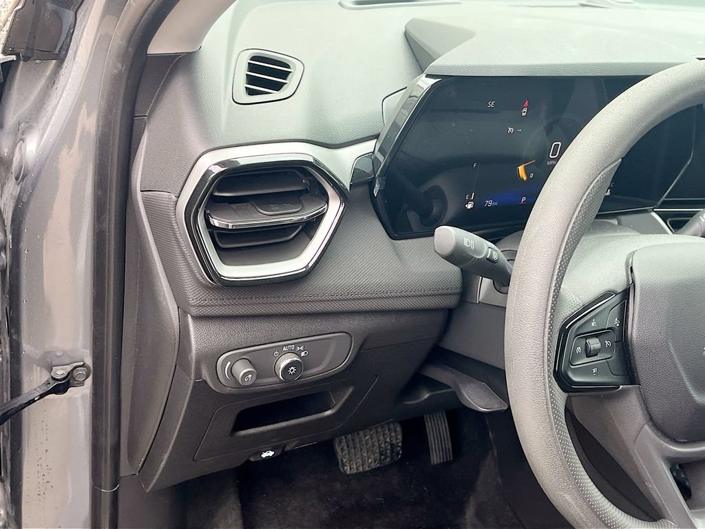 Used 2025 Chevrolet TrailBlazer LT FWD image 10