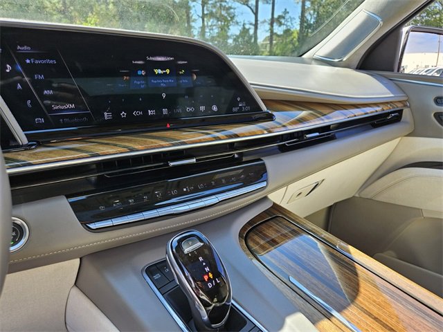 Used 2021 Cadillac Escalade Premium Luxury Platinum image 25