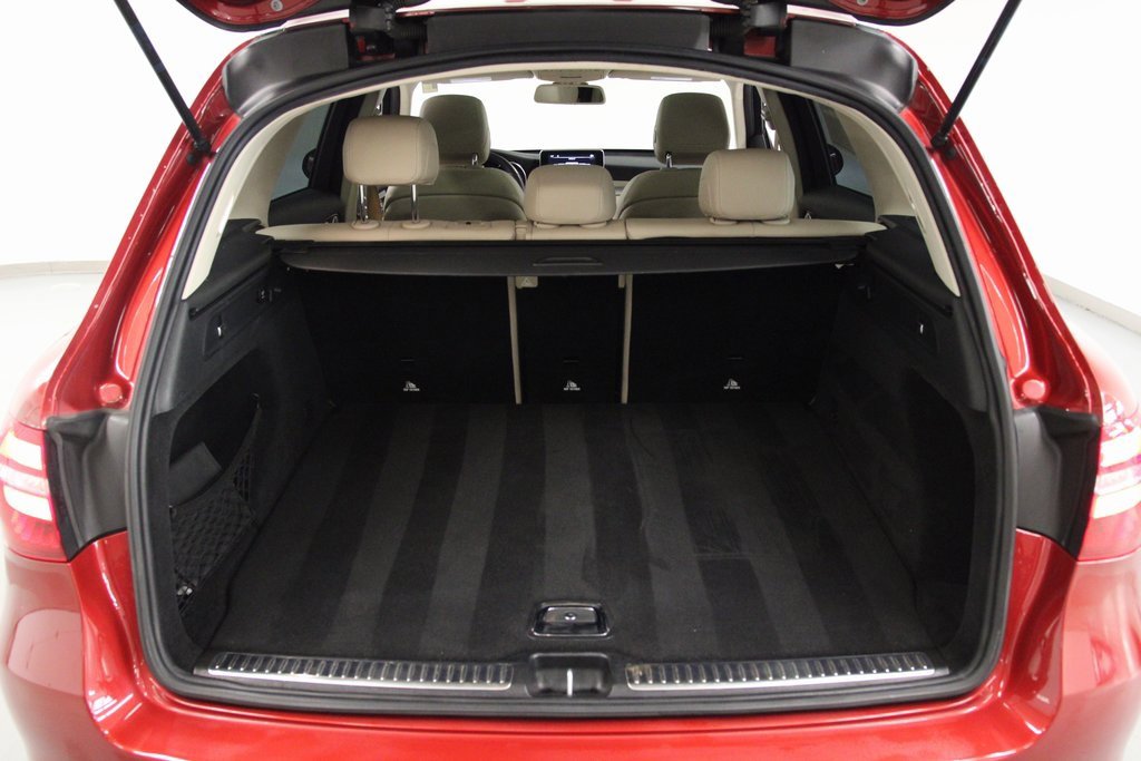 Used 2017 Mercedes-Benz GLC 300 4MATIC image 25