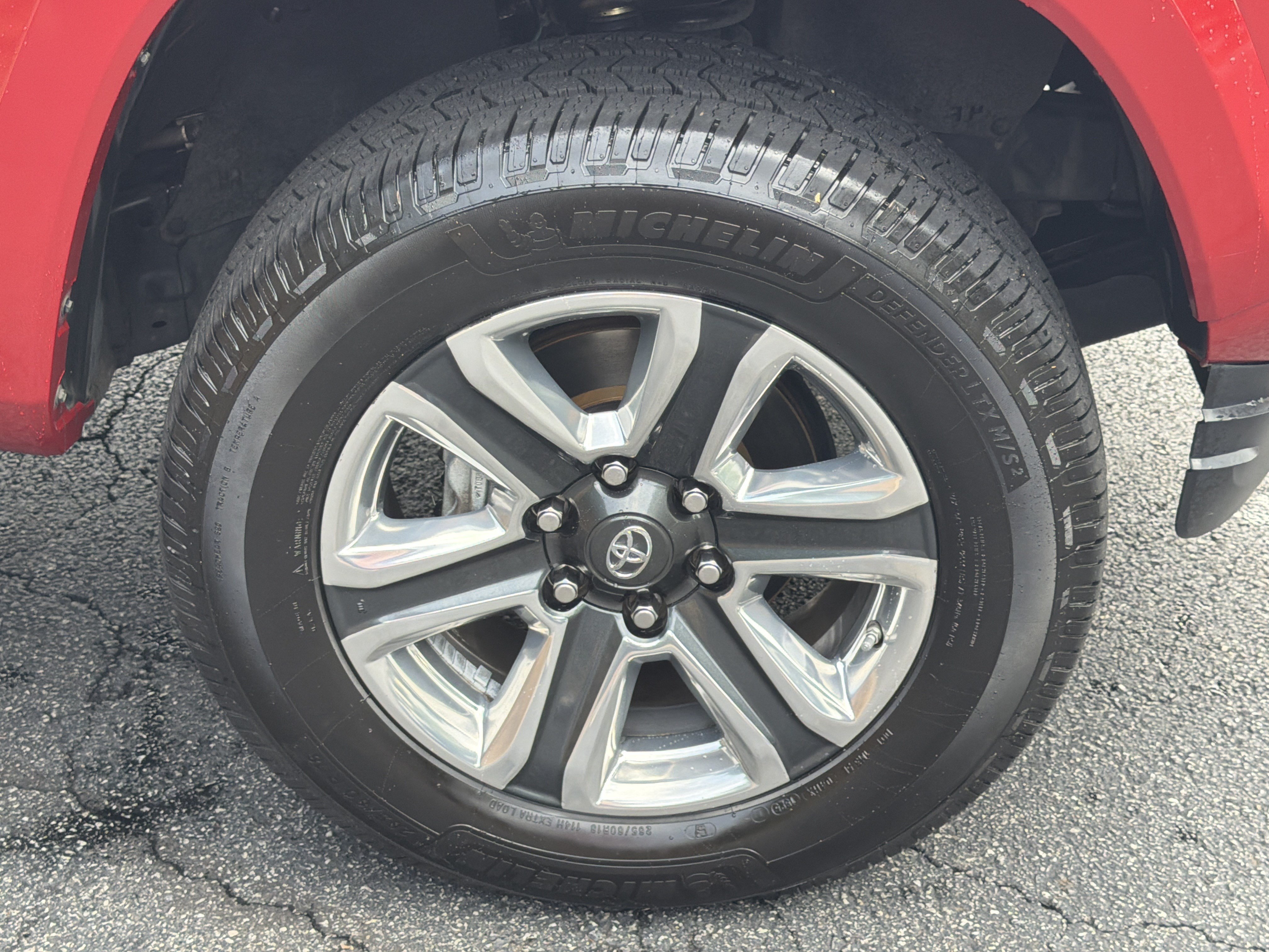 Used 2016 Toyota Tacoma Limited w/ Towing Package RWD image 12