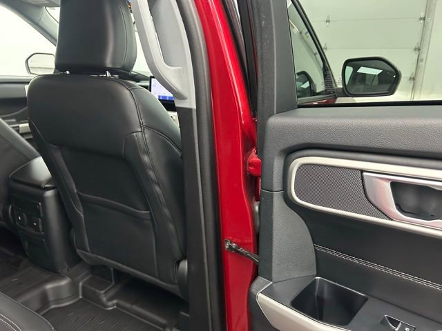 Used 2023 Ford Explorer XLT w/ Equipment Group 202A image 34