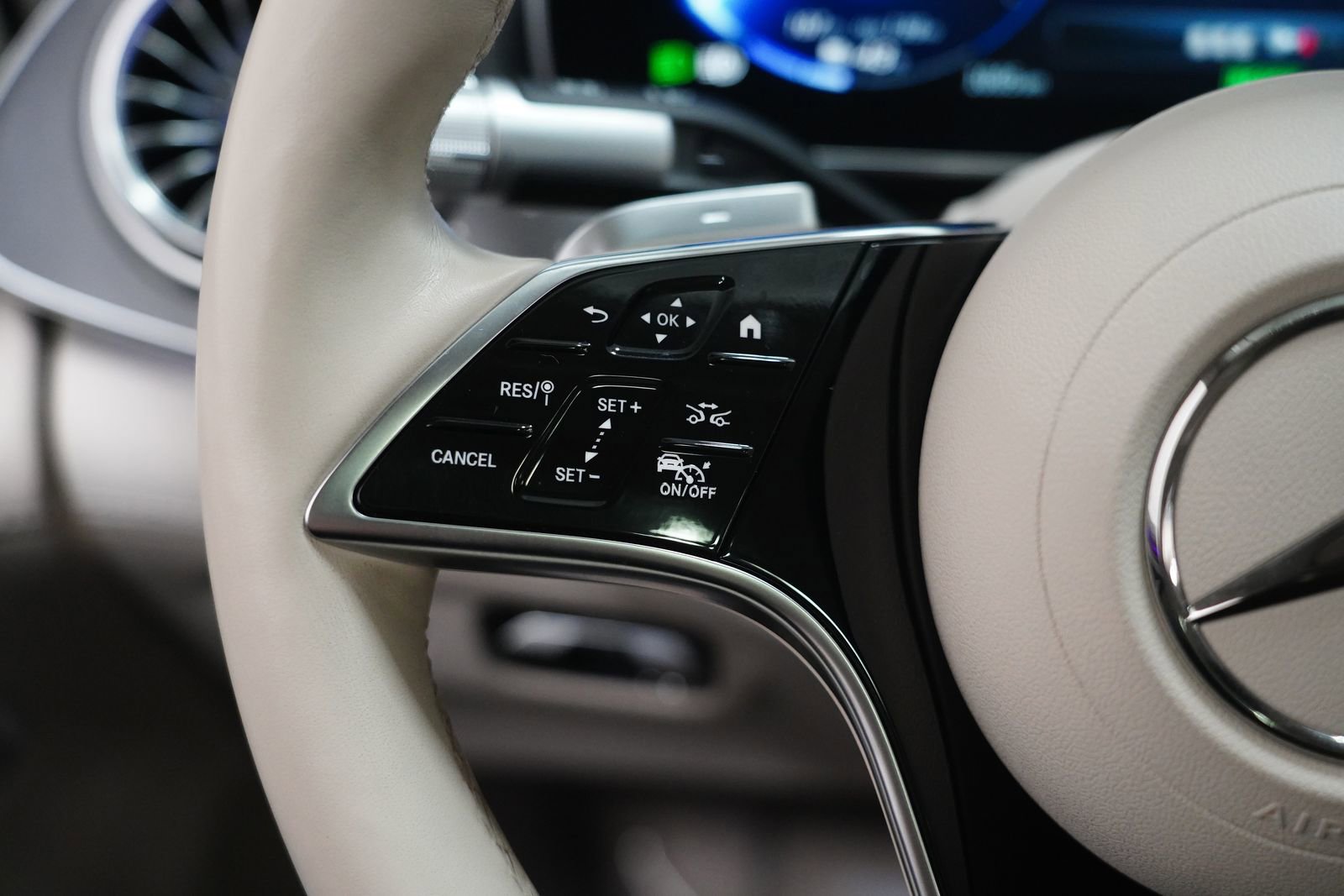 Certified 2023 Mercedes-Benz EQS 450+ 4MATIC Sedan image 18