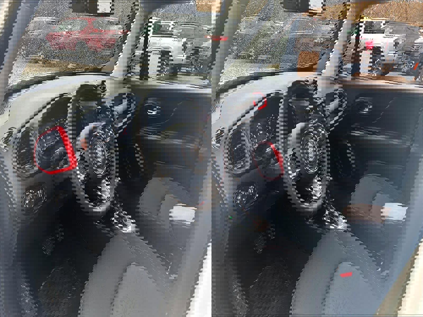 Used 2023 Jeep Renegade Trailhawk image 8