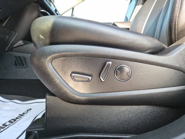 Used 2023 Lincoln Nautilus AWD w/ Premium Package image 18