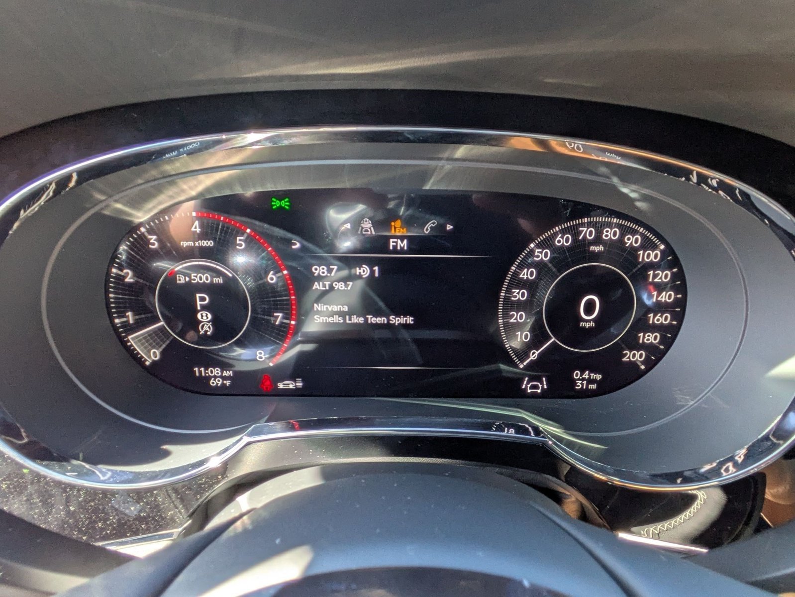 Certified 2025 Bentley Bentayga AWD/4WD image 16