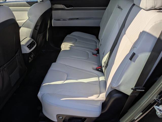 Used 2025 Hyundai Palisade SEL image 16