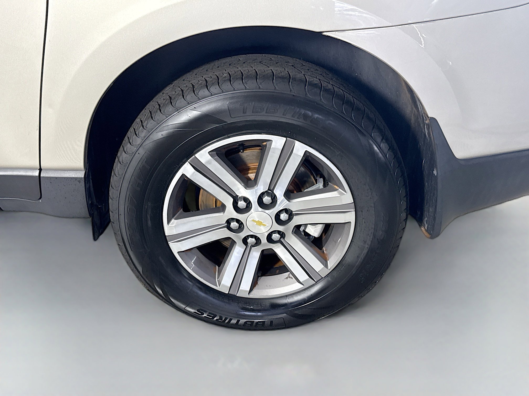Used 2017 Chevrolet Traverse LT FWD image 36