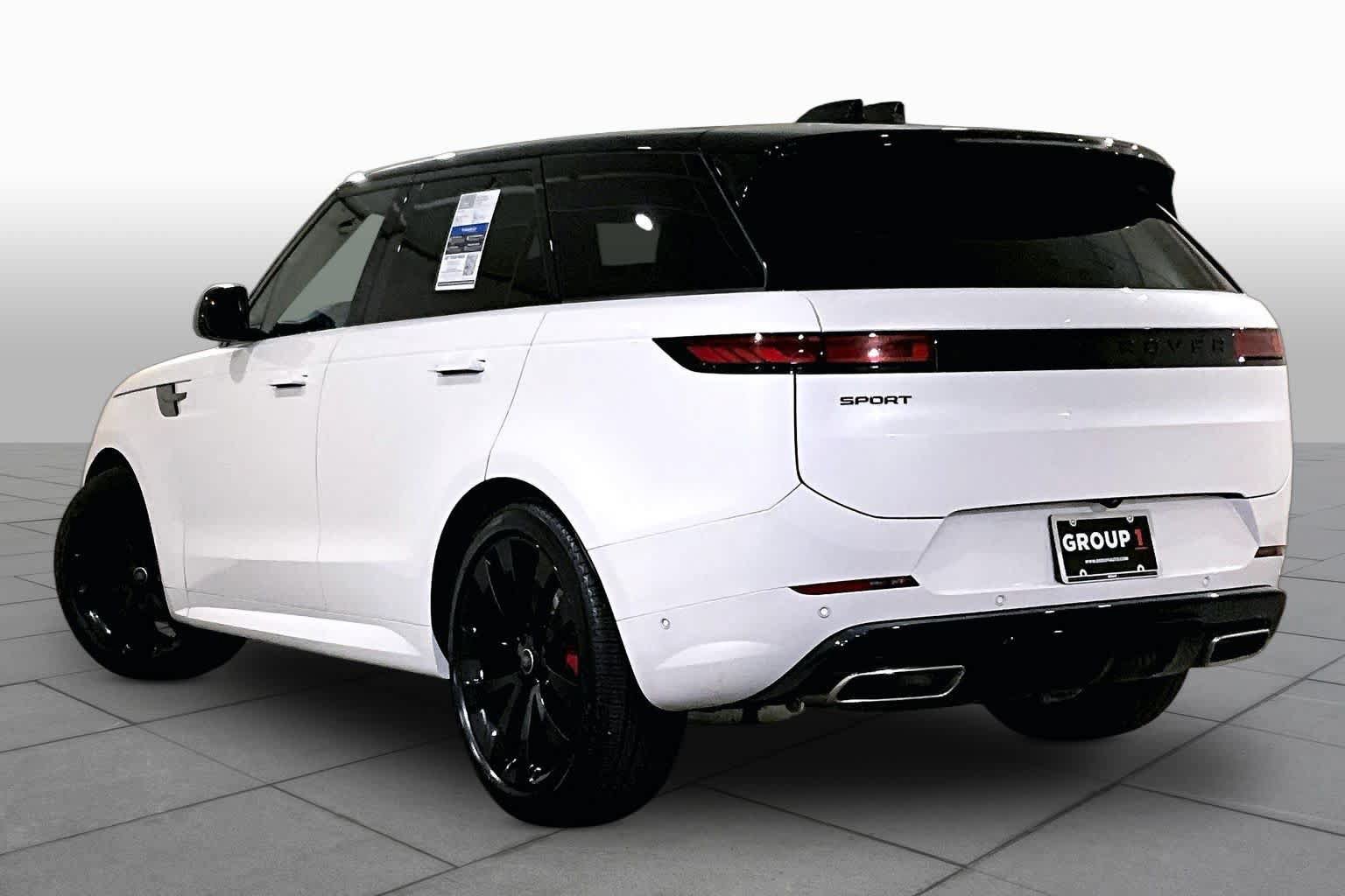 Used 2025 Land Rover Range Rover Sport Dynamic SE AWD/4WD image 11