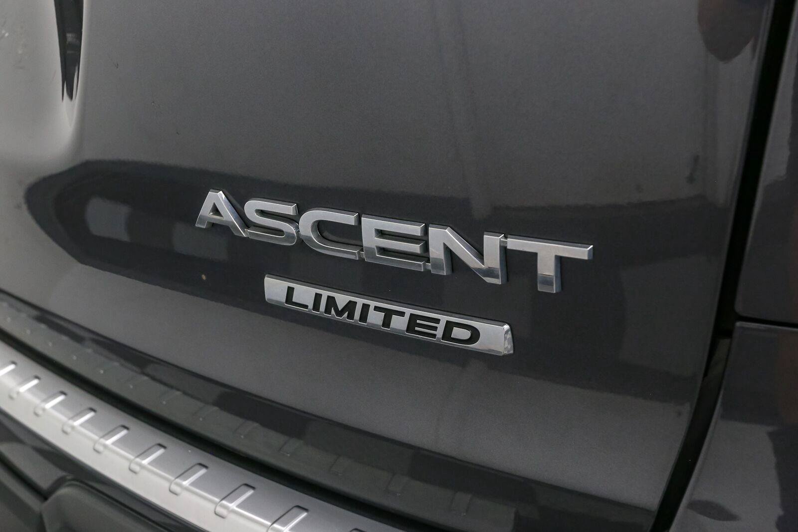Used 2022 Subaru Ascent Limited w/ Technology Package AWD/4WD image 11