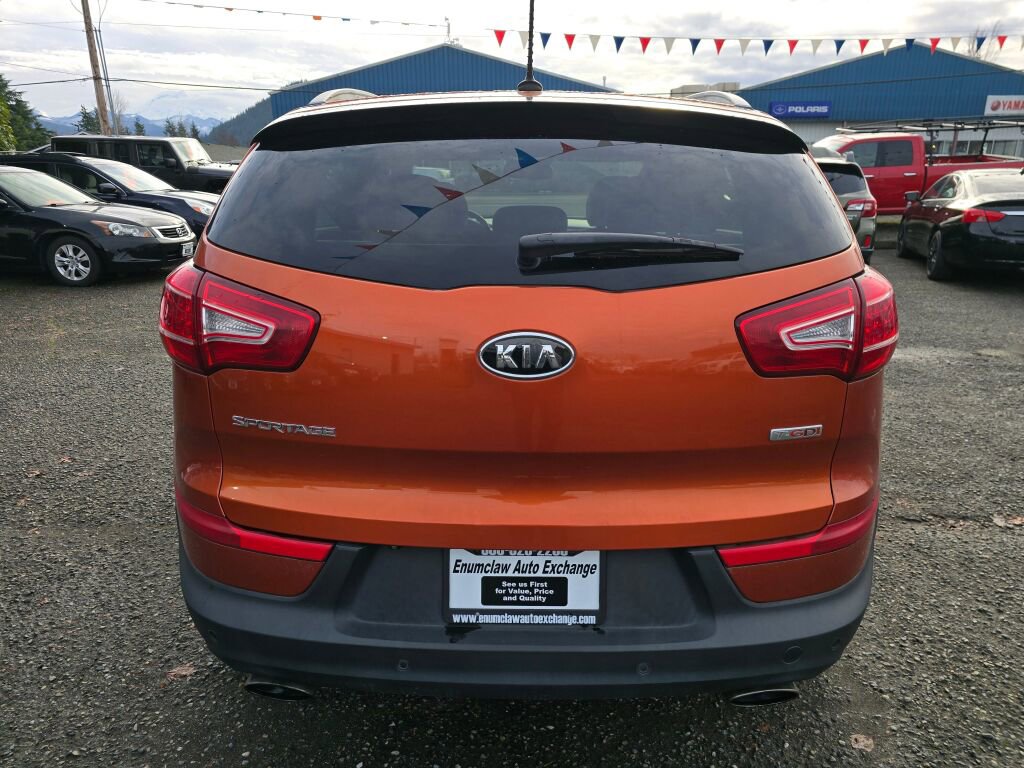 Used 2011 Kia Sportage SX w/ Premium Pkg w/Leather Seats image 6