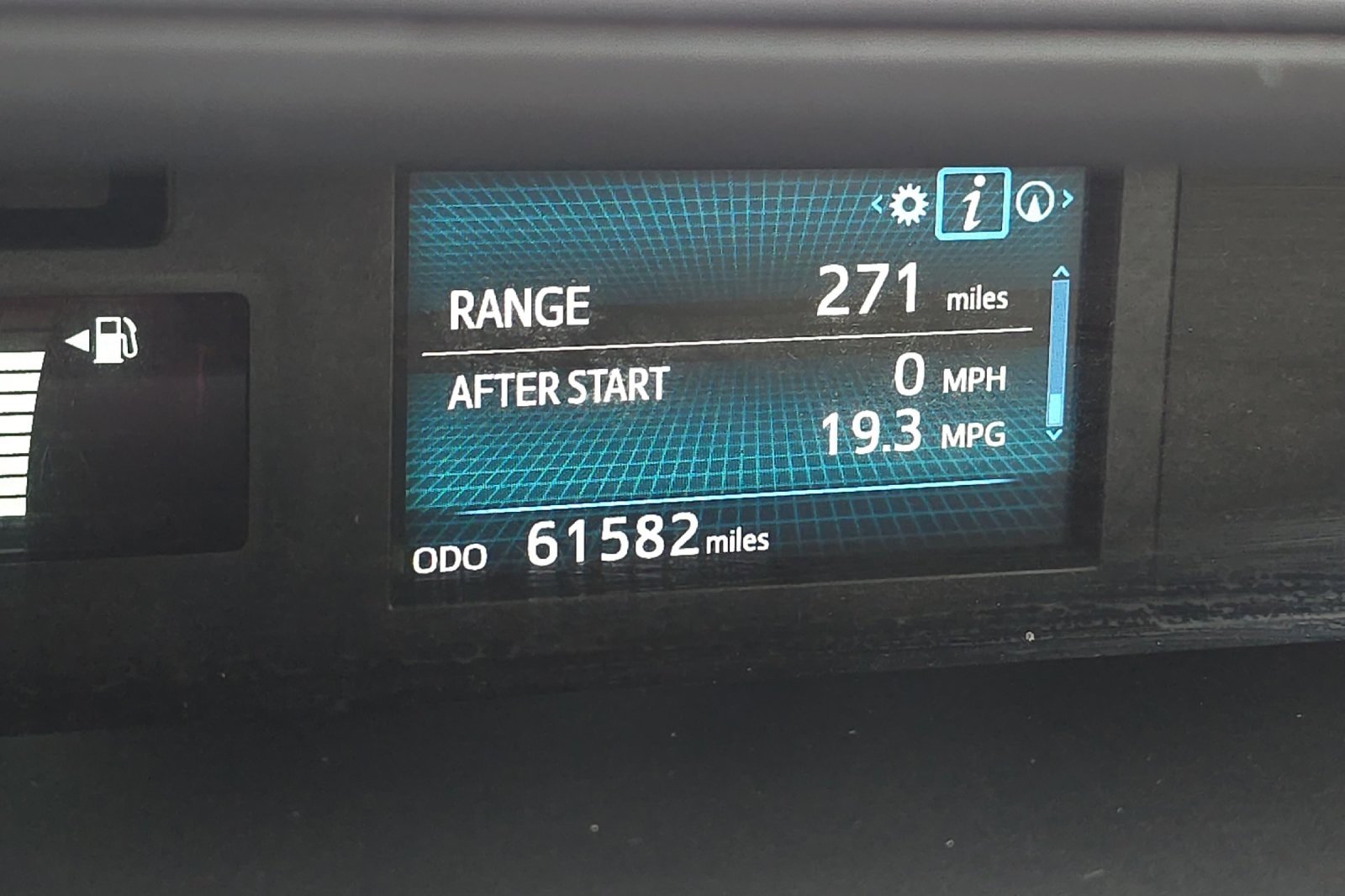 Used 2017 Toyota Prius V Four image 36