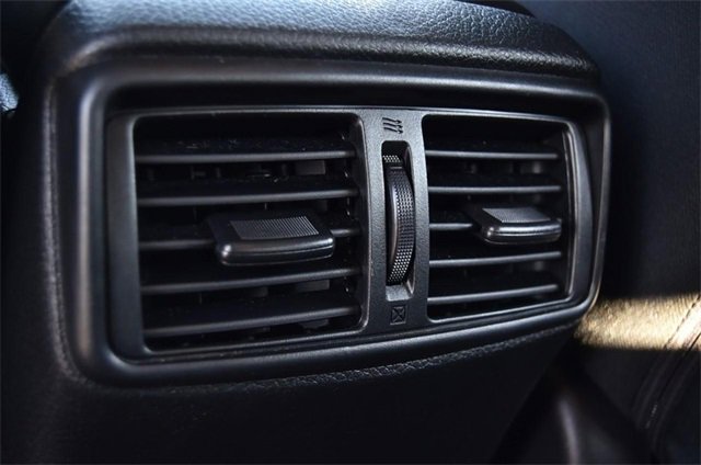 Used 2018 Nissan Rogue Sport SV w/ SV Technology Package image 26