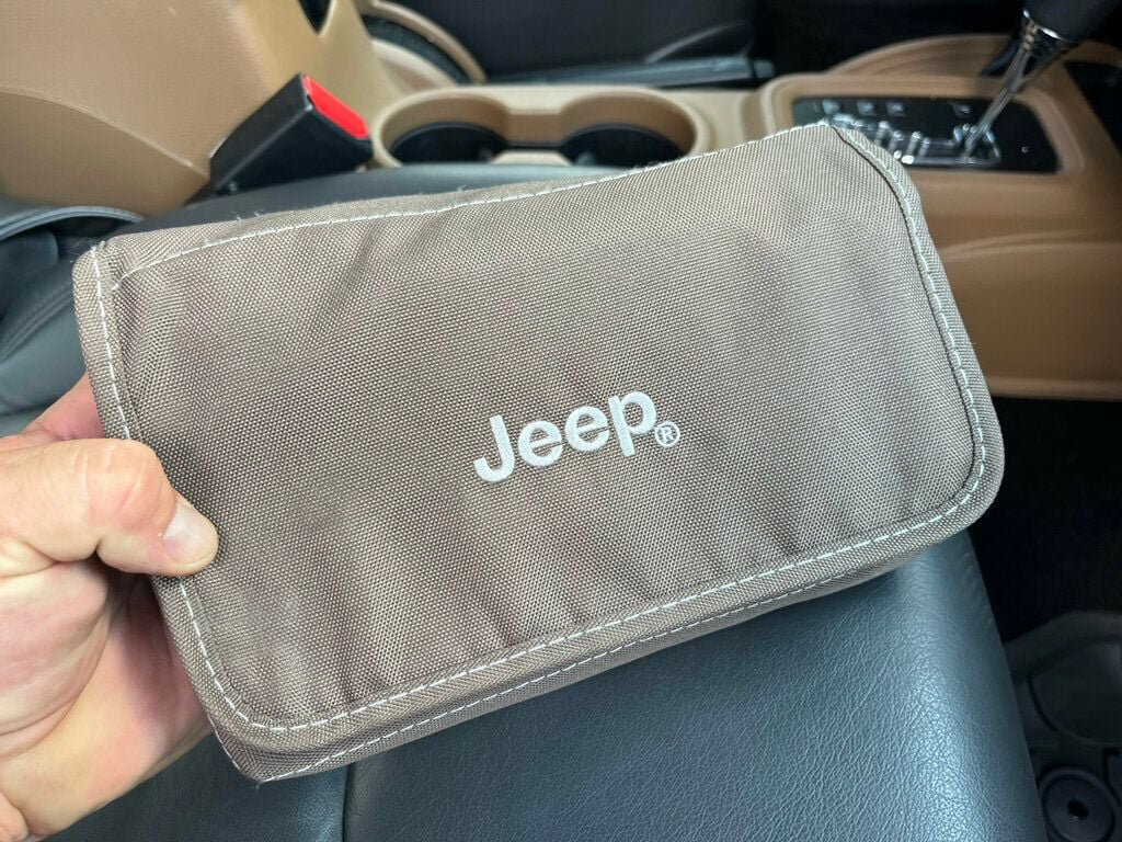 Used 2017 Jeep Wrangler Unlimited Rubicon AWD/4WD image 48