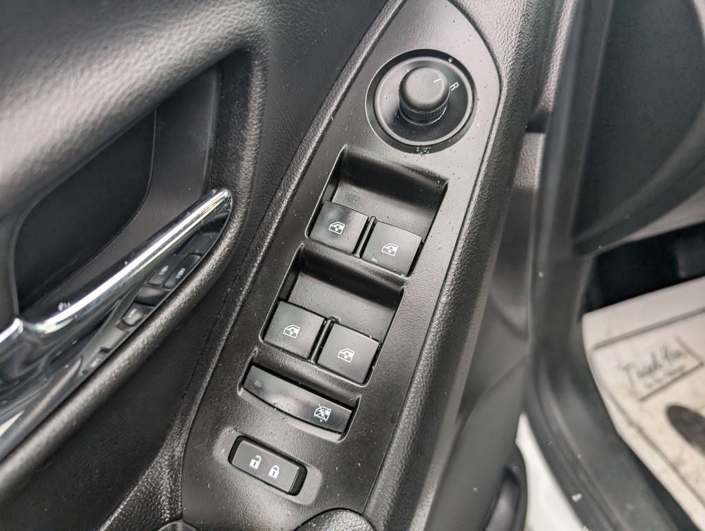Used 2018 Chevrolet Trax LT w/ LT Convenience Package image 15