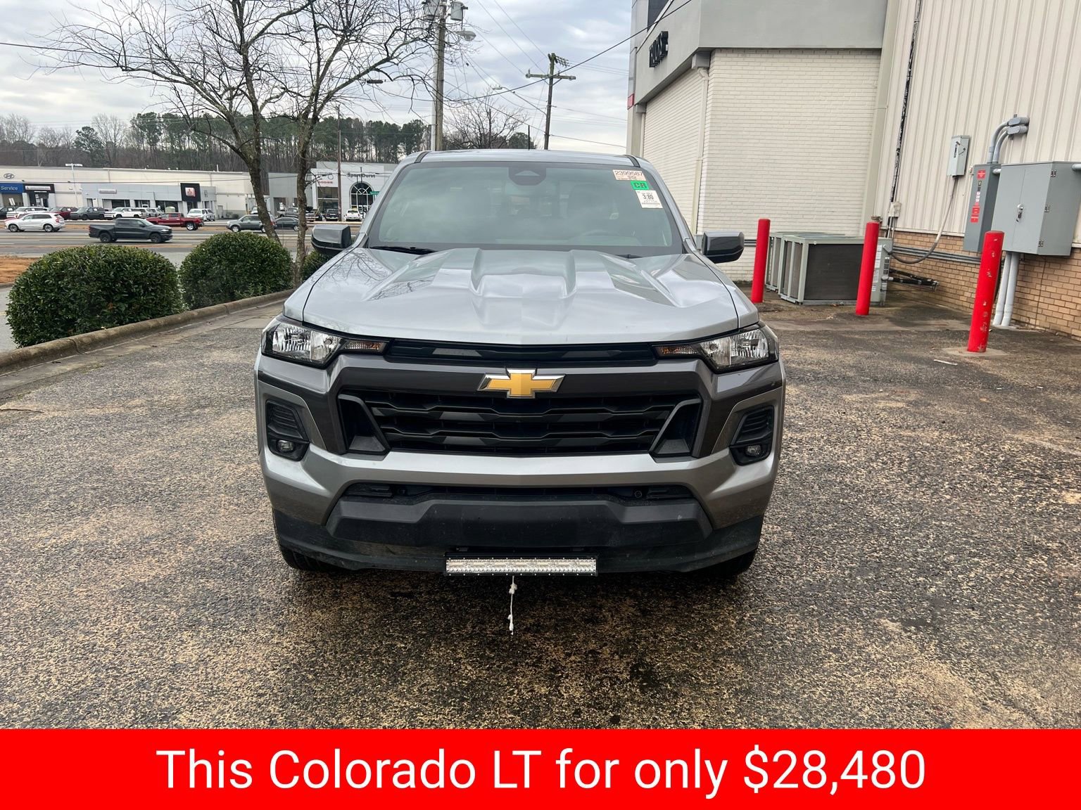 Used 2023 Chevrolet Colorado LT w/ LT Convenience Package II image 3
