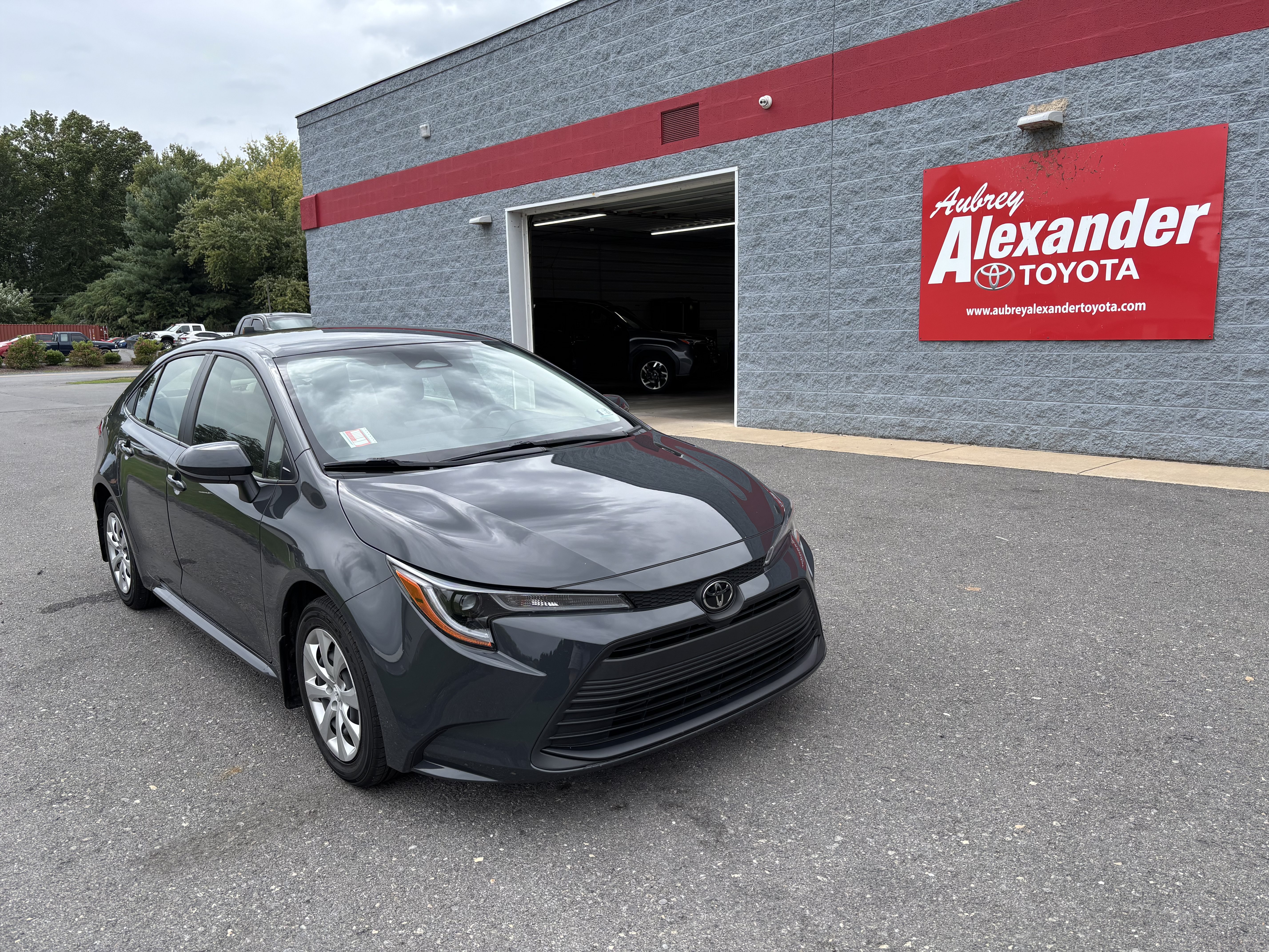 Used 2023 Toyota Corolla LE w/ Carpet Mat Package (TMS)