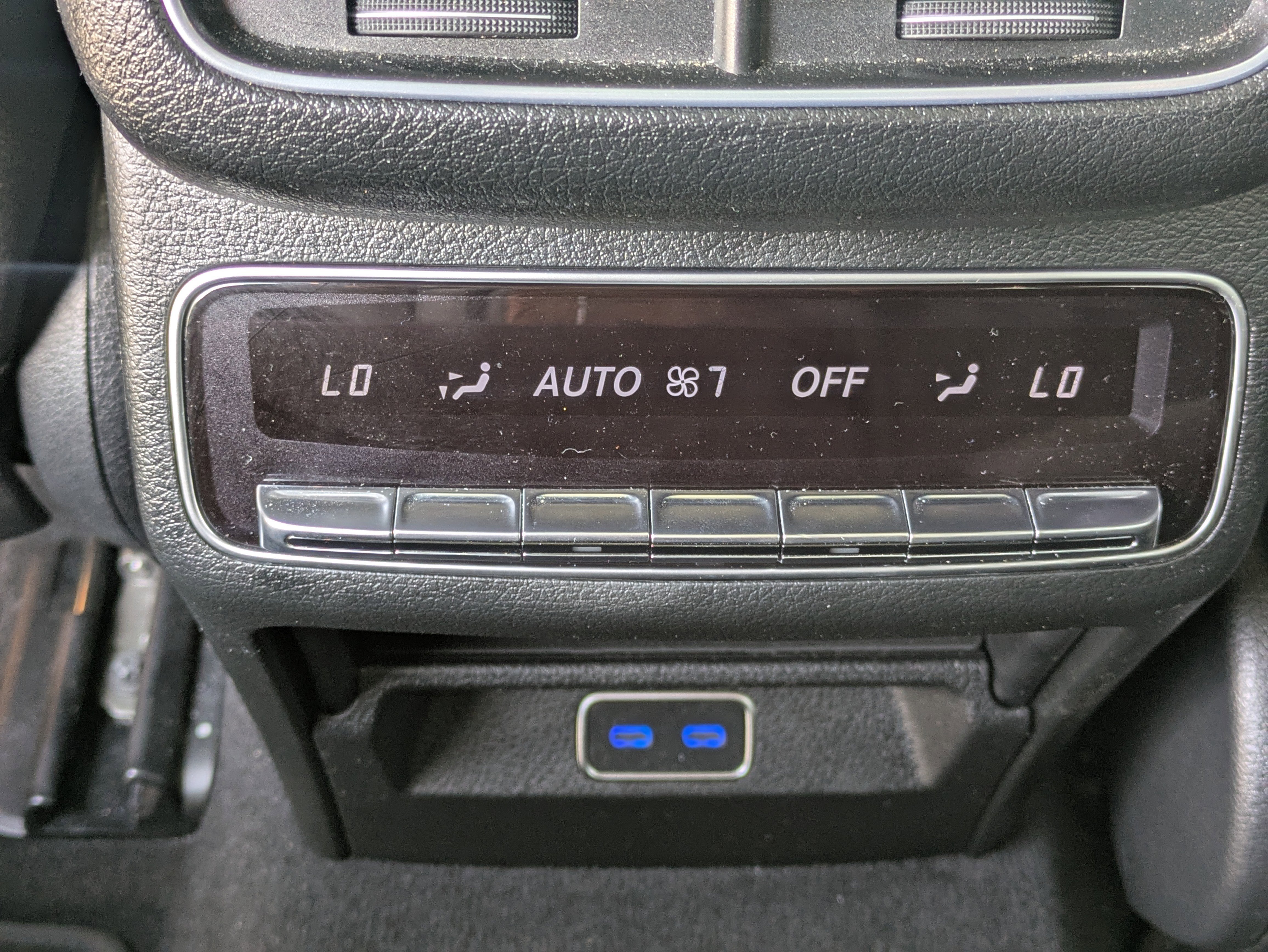 Used 2024 Mercedes-Benz GLS 450 4MATIC image 14