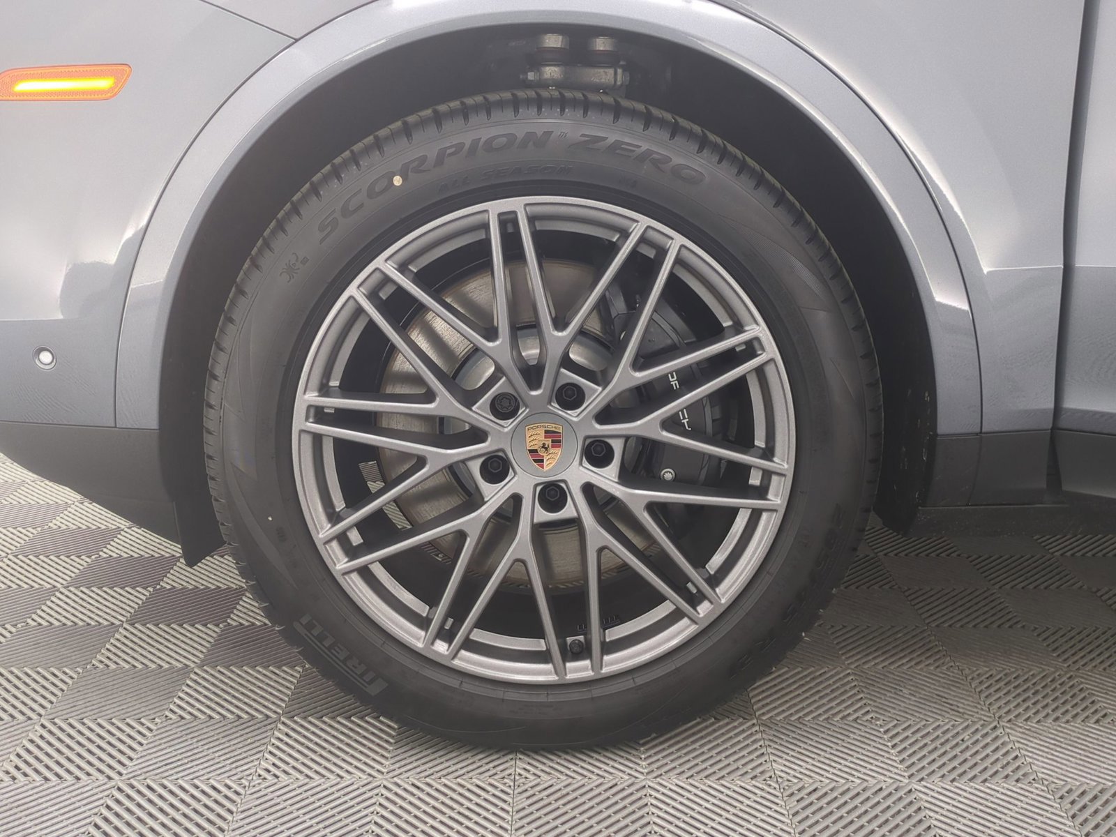 New 2026 Porsche Cayenne E-Hybrid image 10