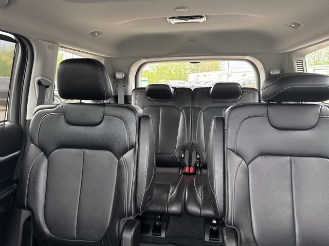 Used 2023 Jeep Grand Cherokee L Limited w/ Luxury Tech Group II AWD/4WD image 21