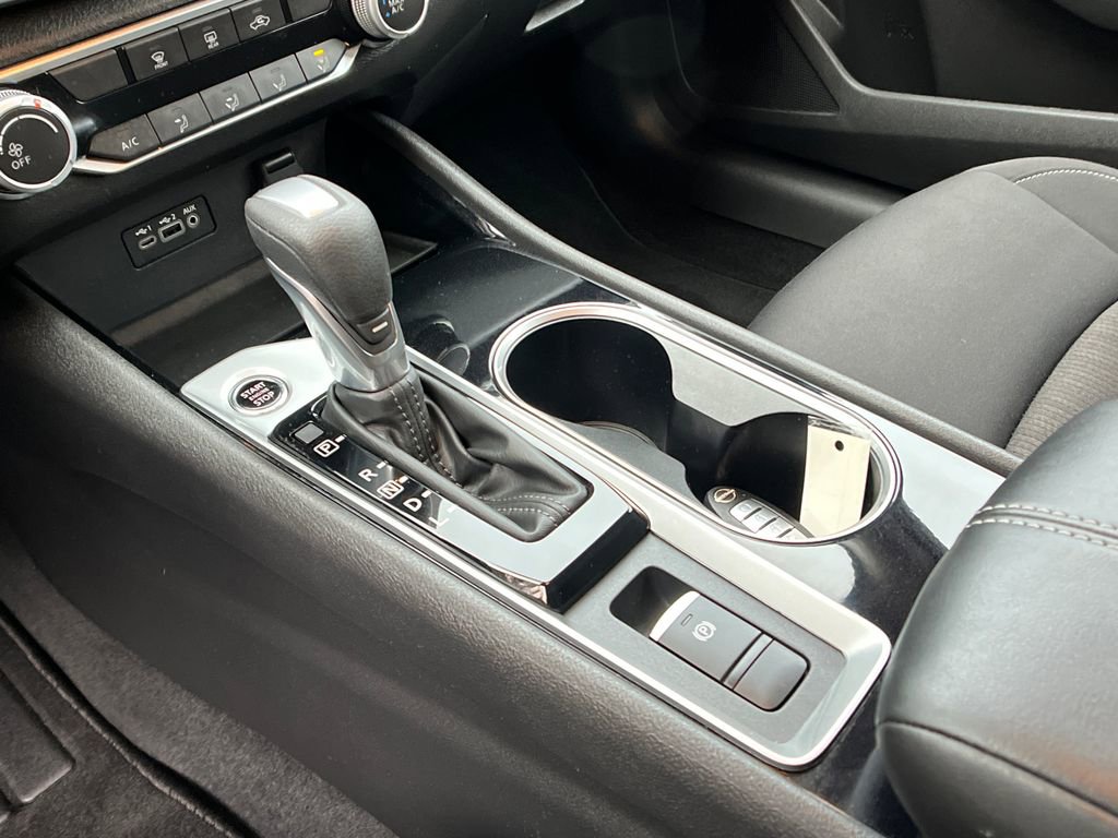 Used 2024 Nissan Altima 2.5 SV image 19