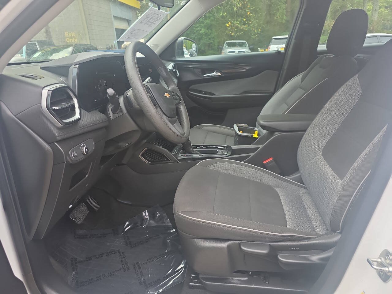 Used 2024 Chevrolet TrailBlazer LS FWD image 6