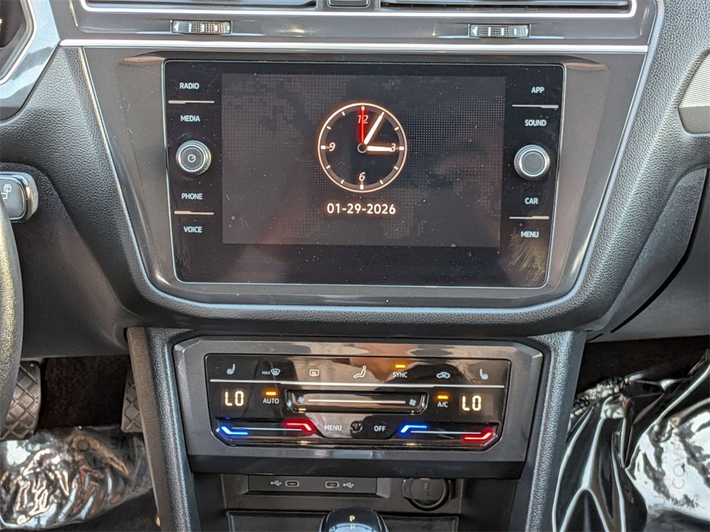 Used 2024 Volkswagen Tiguan SE image 22