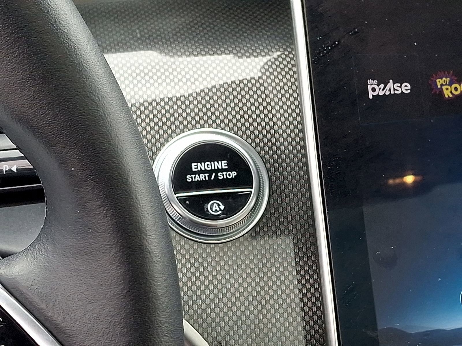 Used 2023 Mercedes-Benz GLC 300 4MATIC image 24