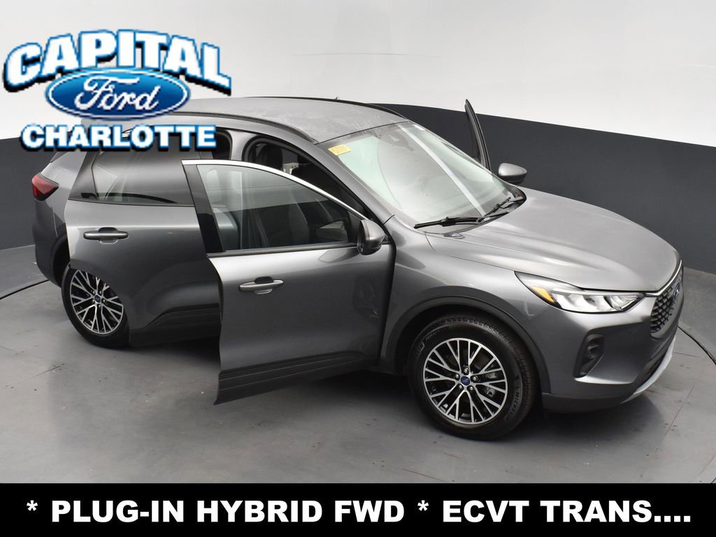 Used 2024 Ford Escape SE image 29