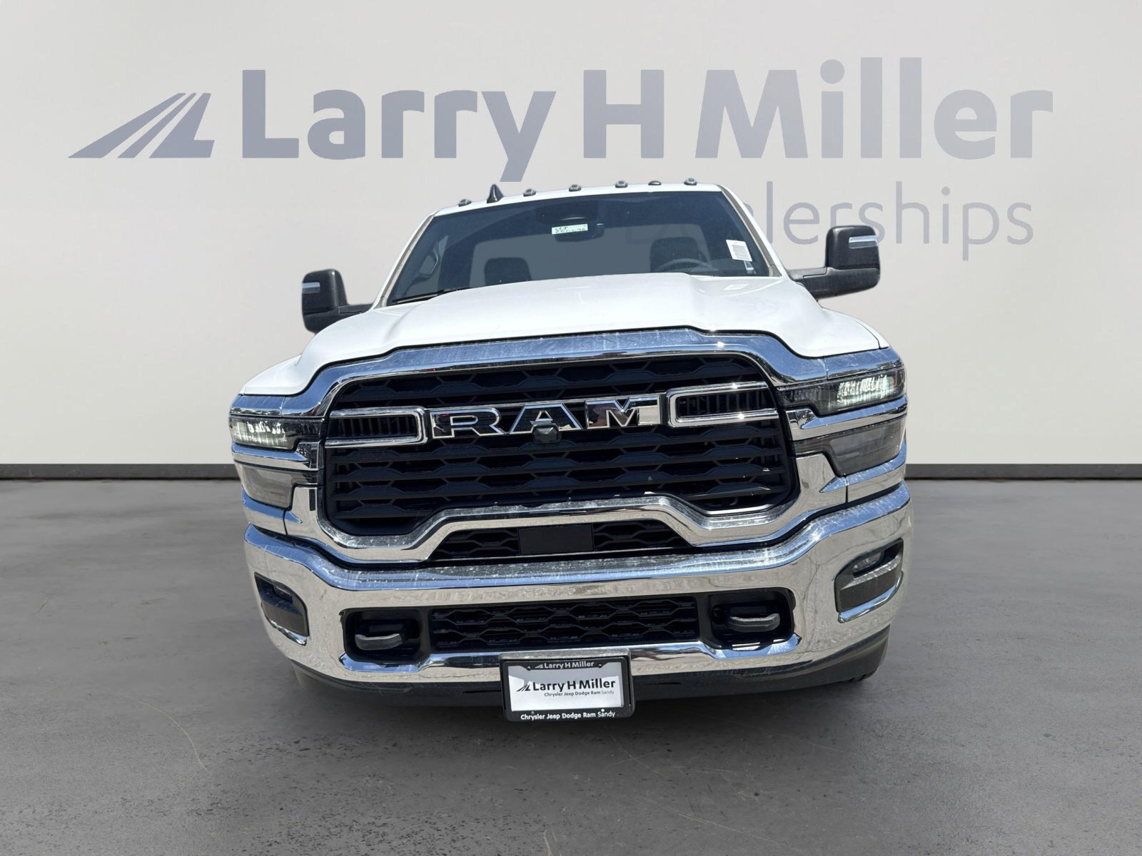New 2025 RAM 3500 Tradesman image 3