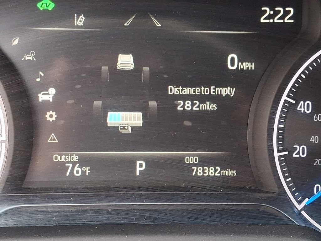Used 2023 Toyota Venza XLE AWD/4WD image 23