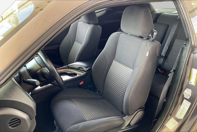 Used 2023 Dodge Challenger SXT RWD image 15