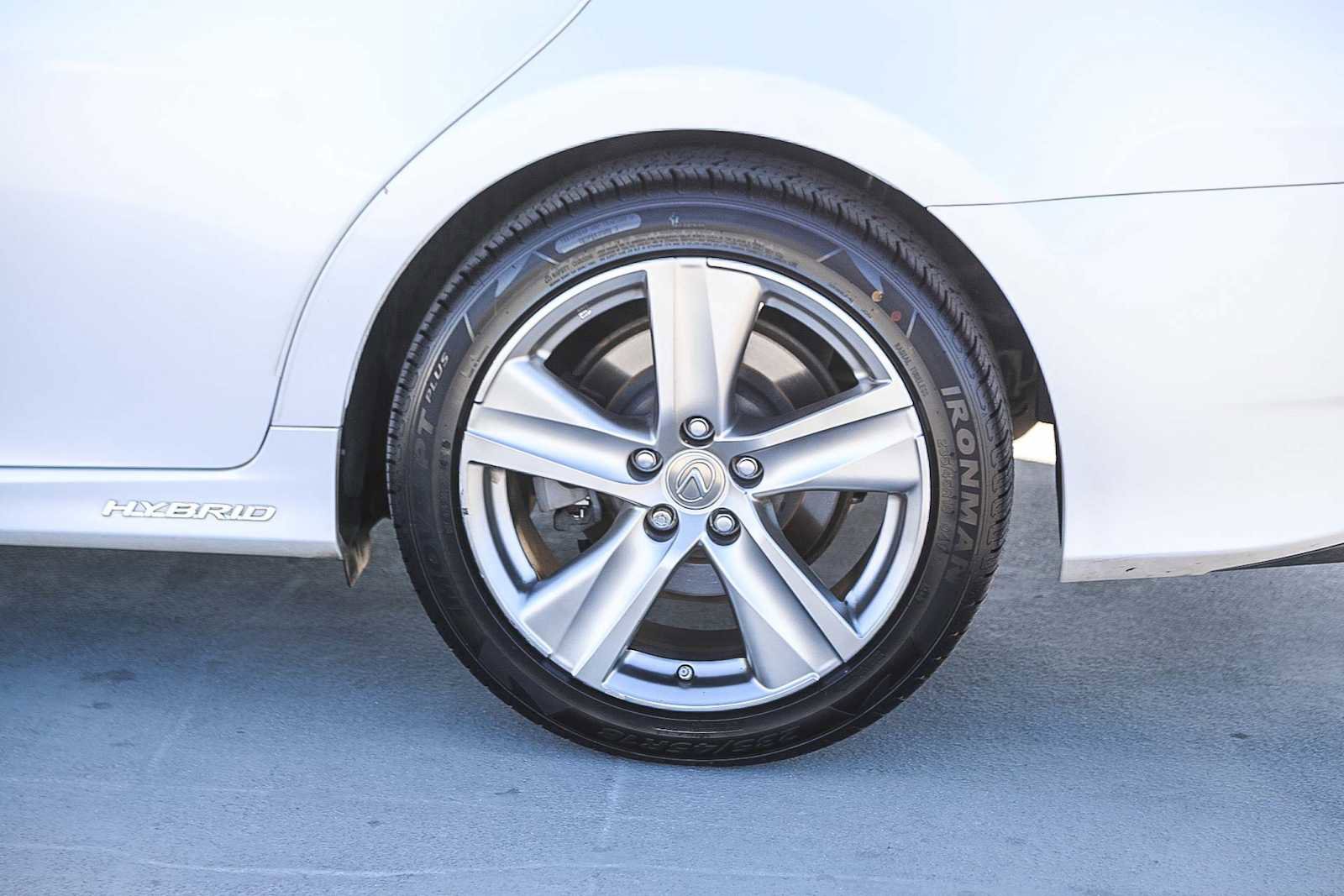 Used 2016 Lexus GS 450h image 11