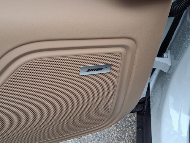 New 2026 Porsche Macan Turbo AWD/4WD image 28