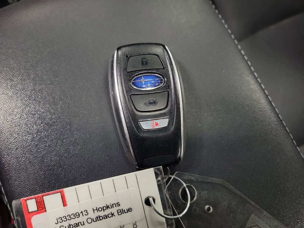 Used 2018 Subaru Outback 2.5i Limited image 16