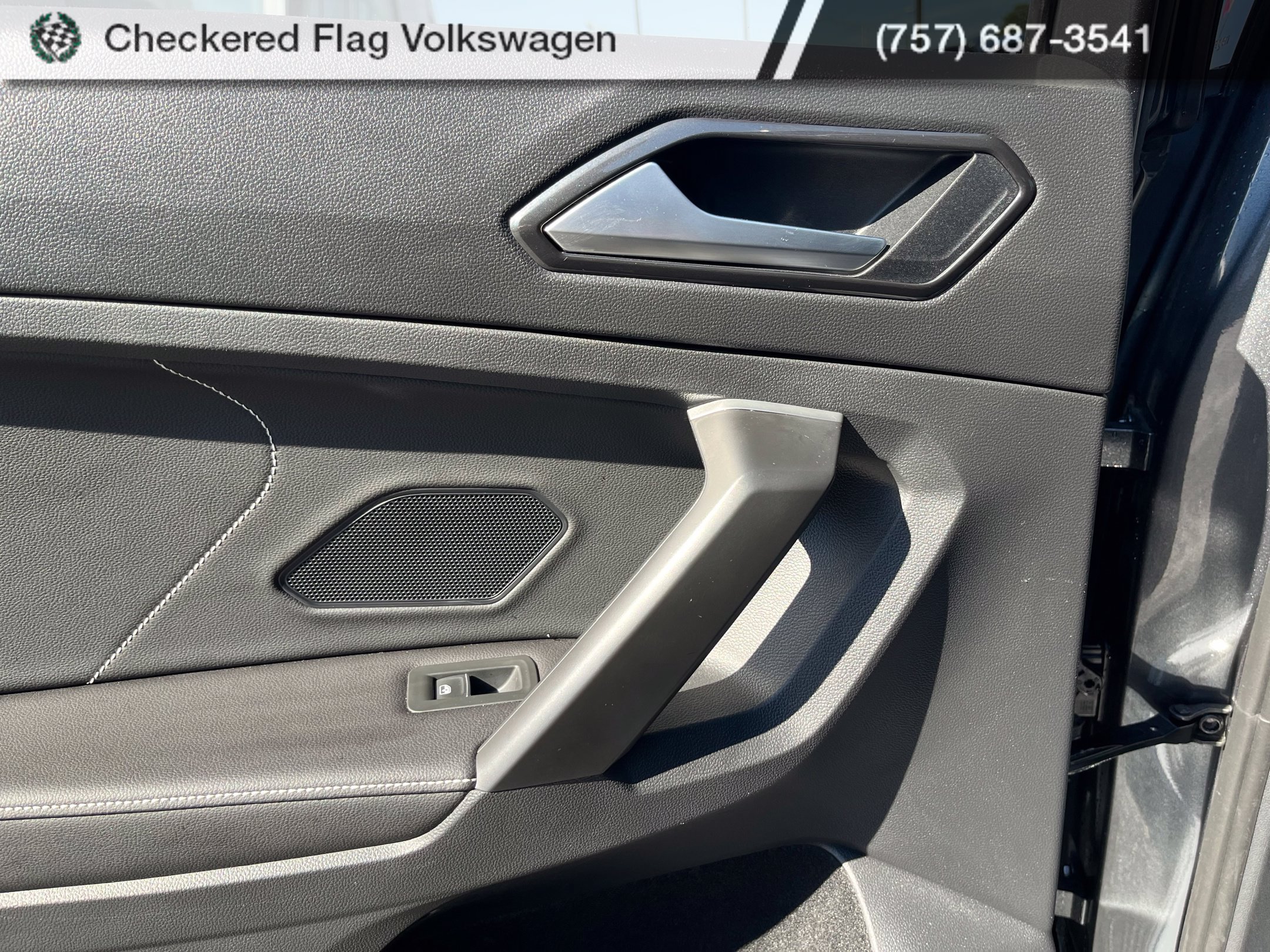 Used 2024 Volkswagen Tiguan SEL R-Line AWD/4WD image 28