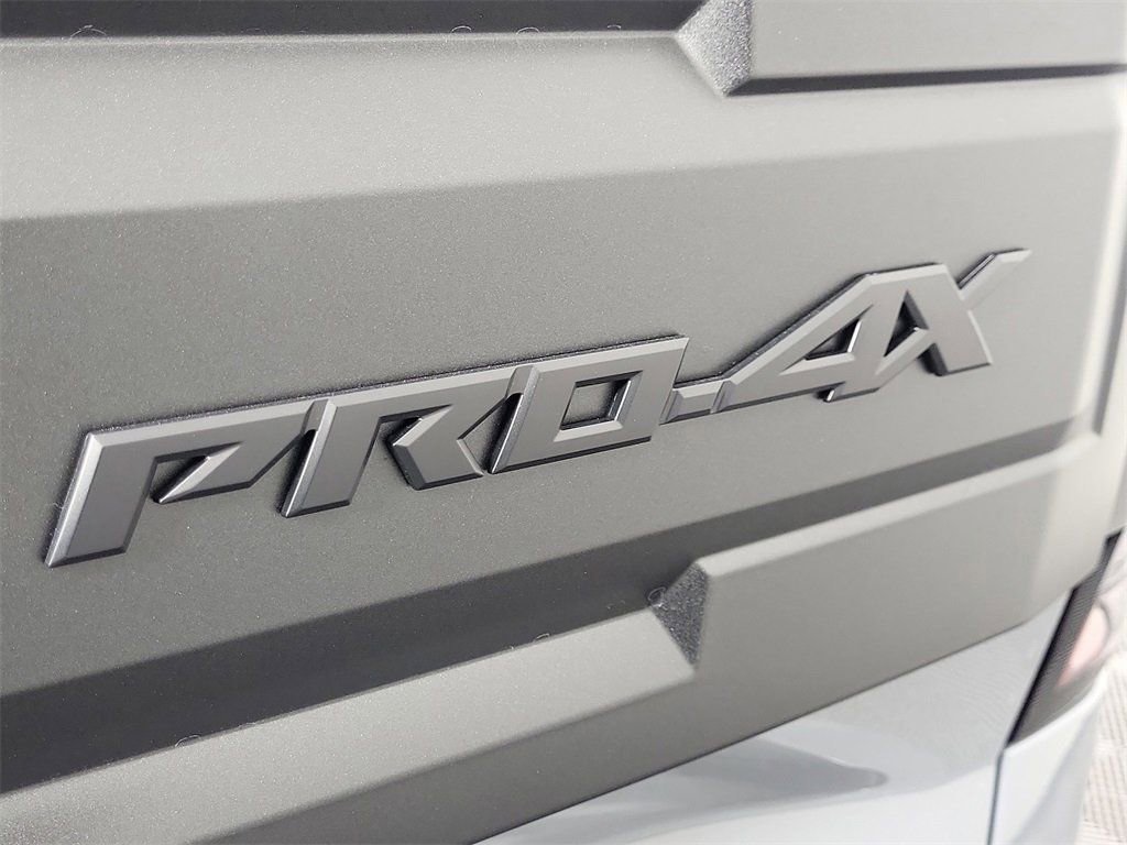 New 2026 Nissan Frontier PRO-4X w/ Pro-4x Convenience Package image 8