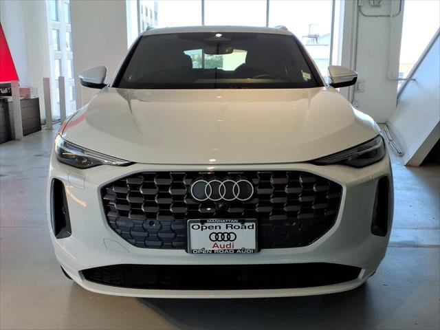 Certified 2025 Audi Q5 Premium Plus w/ Premium Plus AWD/4WD image 2