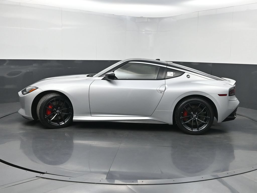 Used 2025 Nissan Z Performance w/ Floor Mat Package RWD image 40