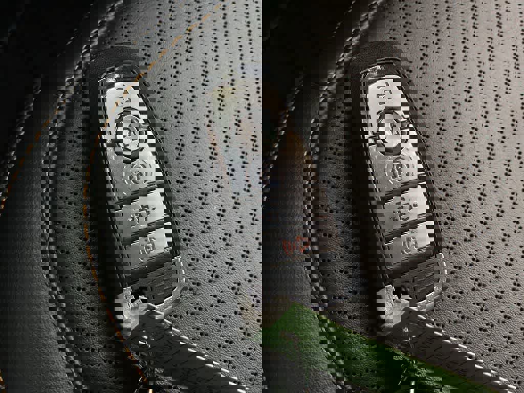 Used 2021 Ford F150 Platinum w/ Equipment Group 701A High image 27