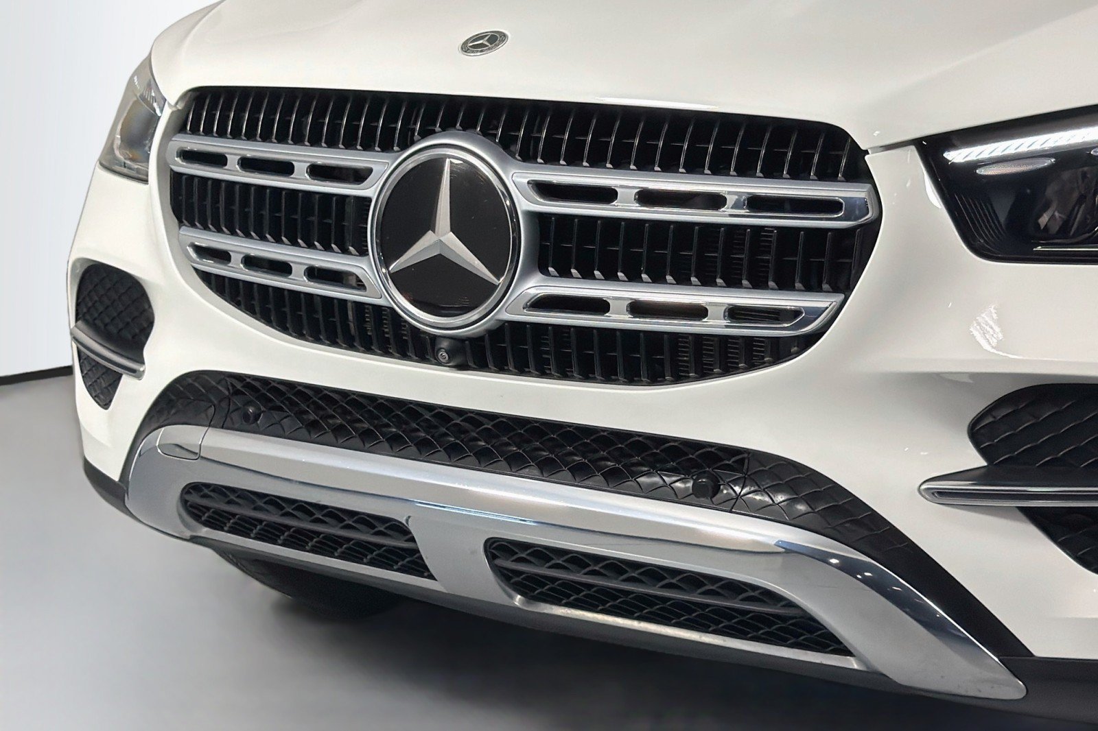 Used 2024 Mercedes-Benz GLE 450e 4MATIC image 13