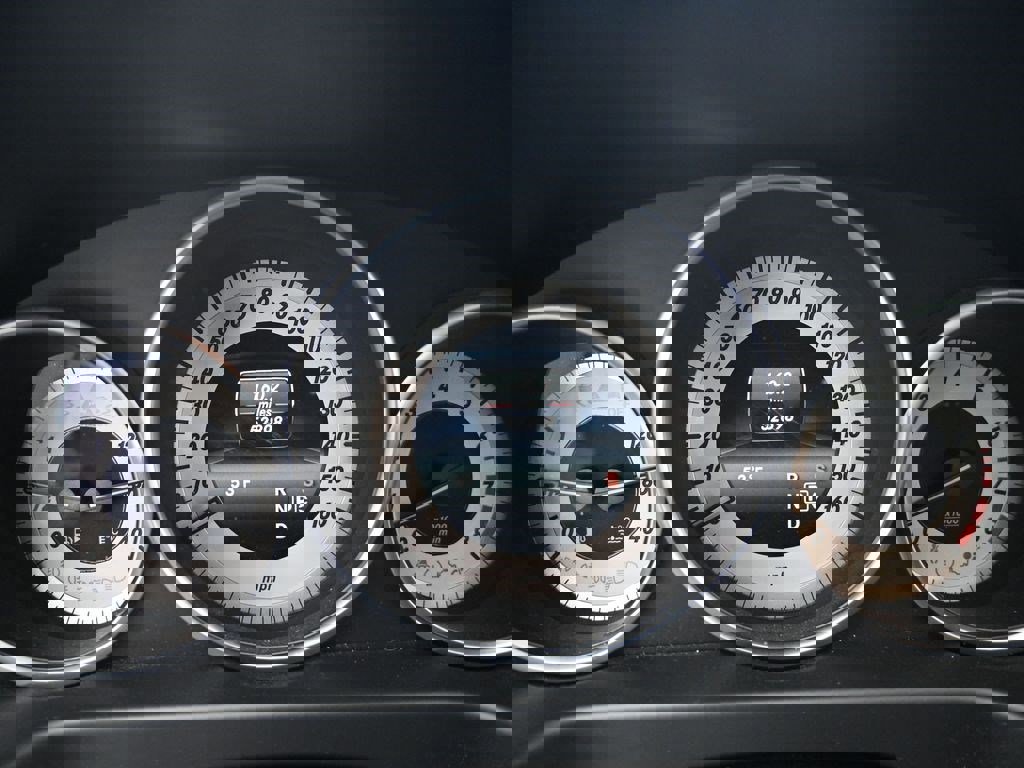 Used 2015 Mercedes-Benz E 350 Sedan image 10