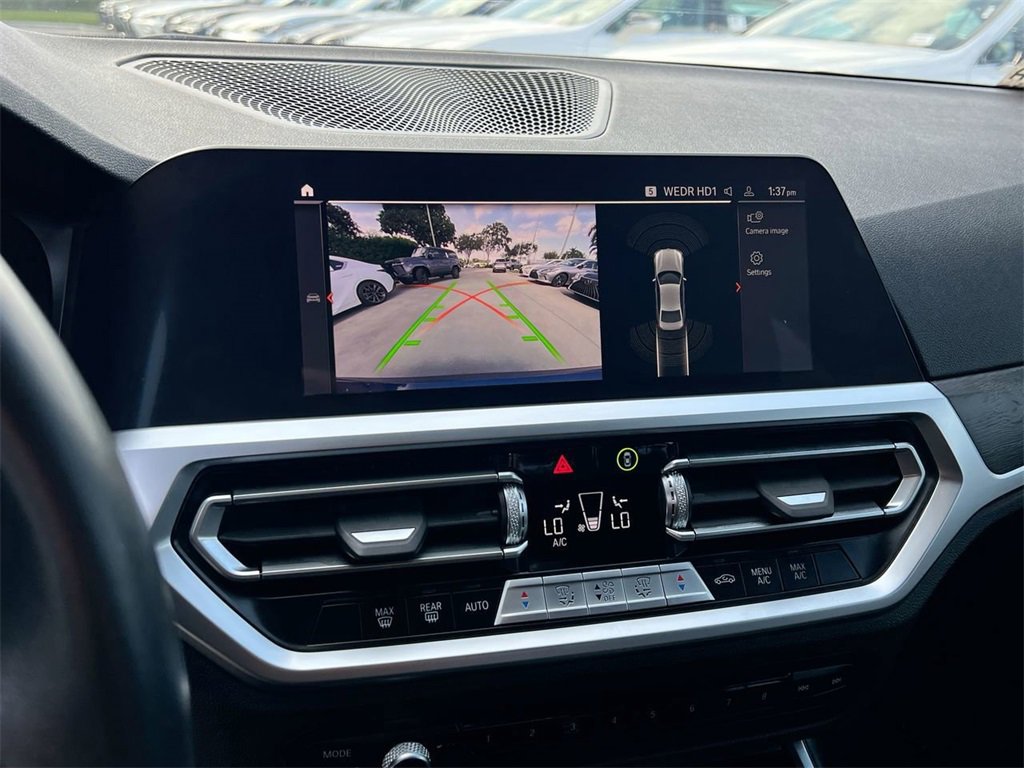 Used 2022 BMW 330i Sedan w/ Driving Assistance Package image 16