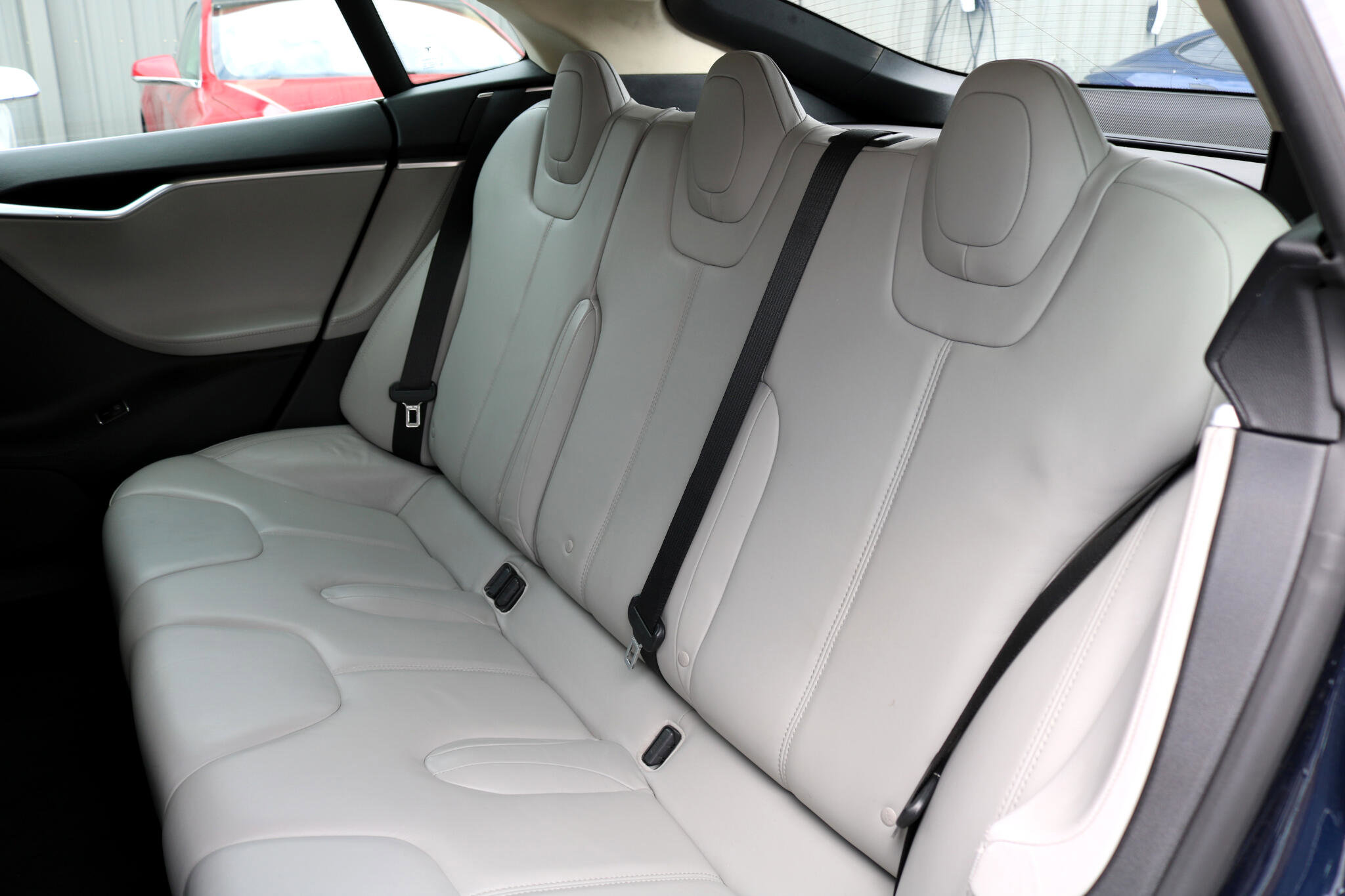 Used 2013 Tesla Model S image 30