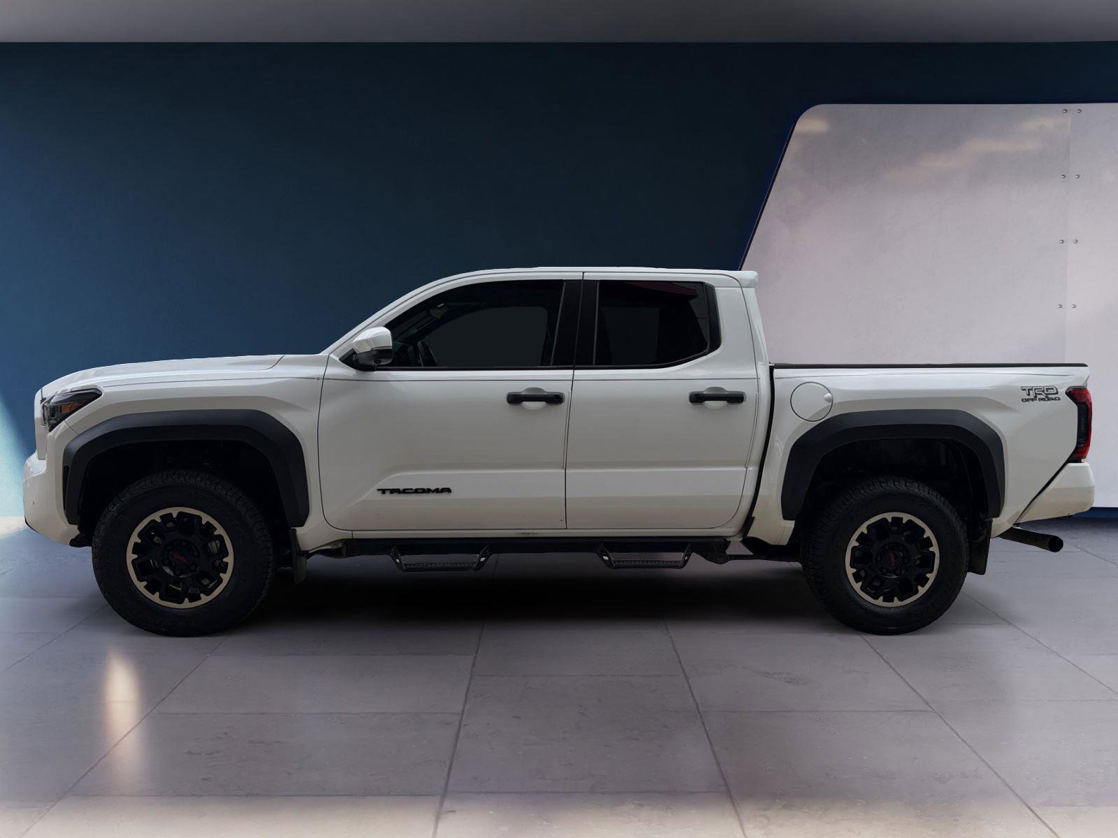 Used 2024 Toyota Tacoma TRD Off-Road w/ TRD Off Road Premium Package image 2
